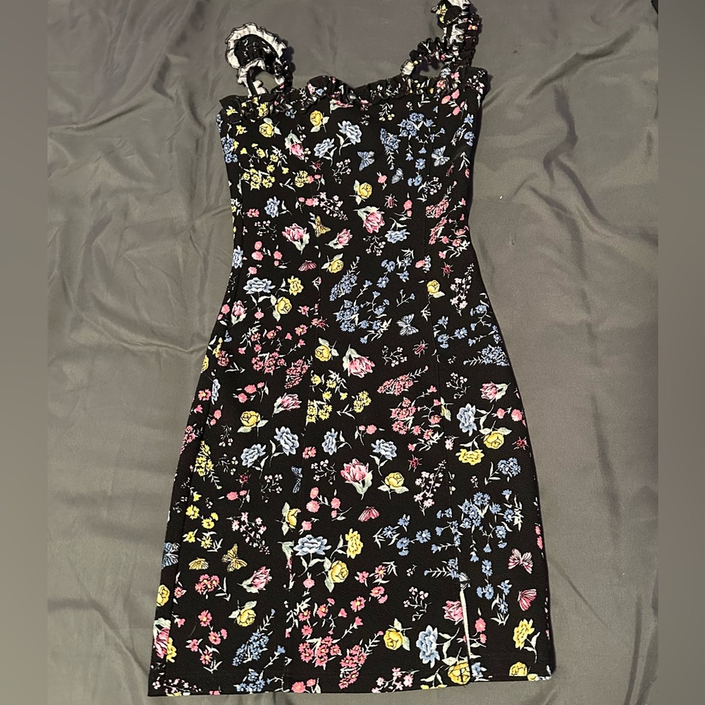 Divided xSmall flower dress